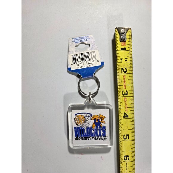 University Of Kentucky Wildcats Keychain Basketball Logo Acrylic - Picture 2 of 2
